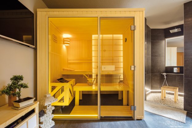 Wellness-wie-in-Japan_Mit-ihren-Maßen-194-x-168,5-x-201-Zentimeter