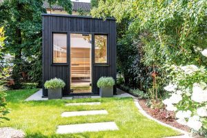 Kompakte Wellnessidylle im Freien für die ganze Familie